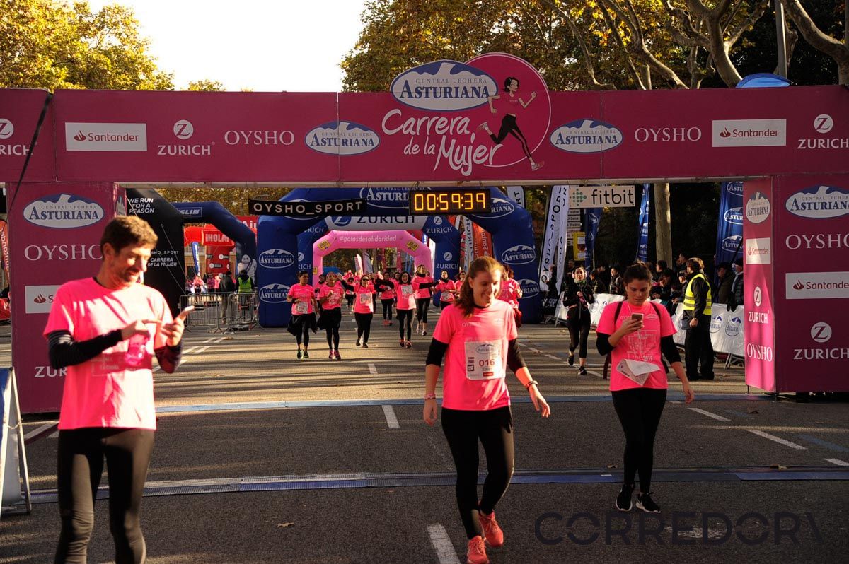 Llegada de la Carrera de la Mujer de Barcelona (ARCO DERECHO 22)