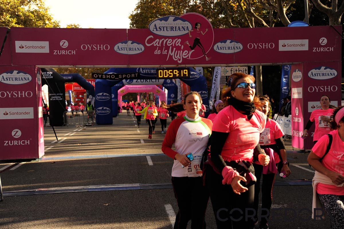 Llegada de la Carrera de la Mujer de Barcelona (ARCO DERECHO 22)