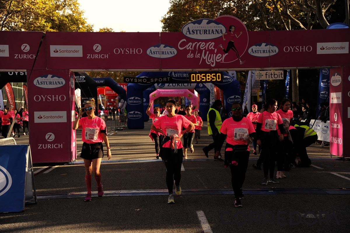Llegada de la Carrera de la Mujer de Barcelona (ARCO DERECHO 21)