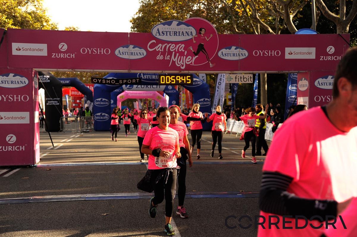 Llegada de la Carrera de la Mujer de Barcelona (ARCO DERECHO 22)