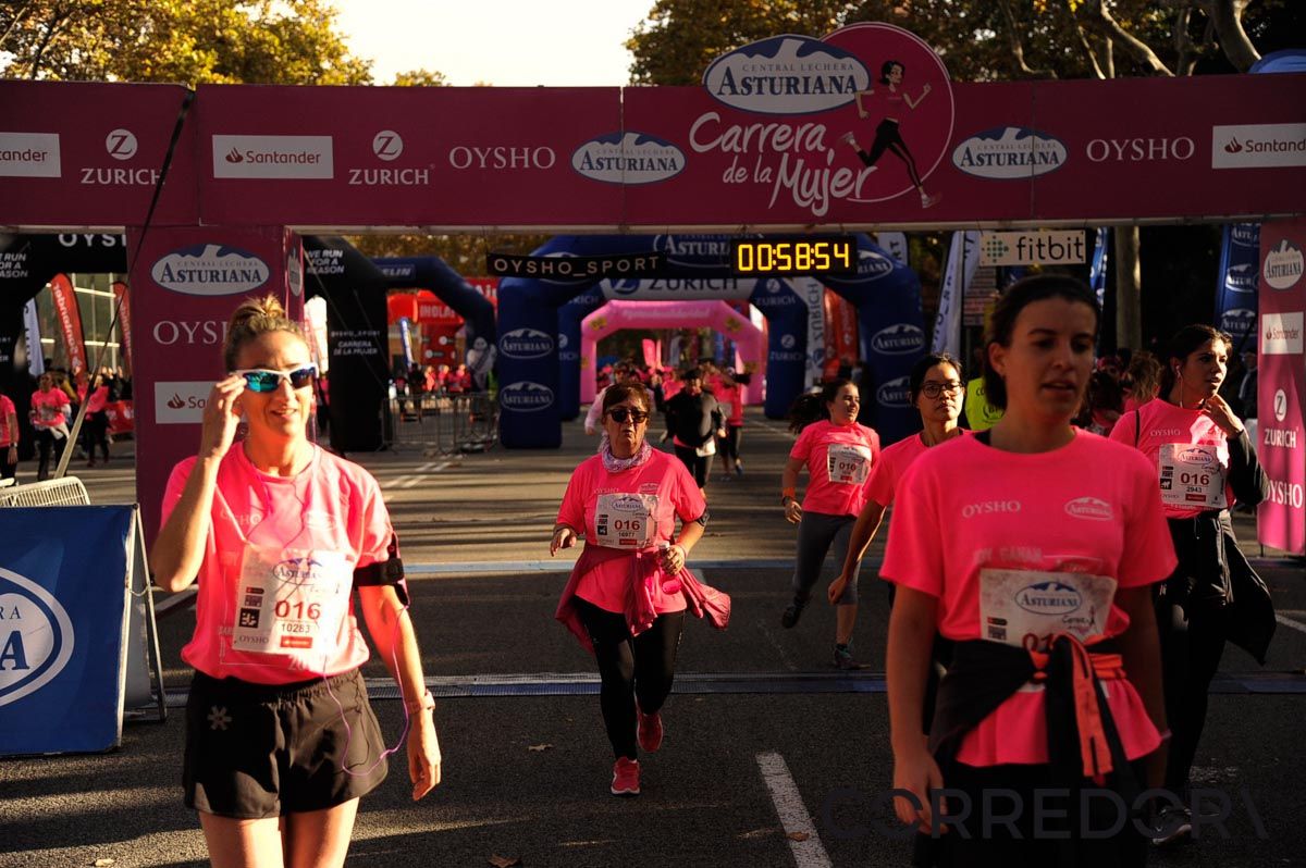 Llegada de la Carrera de la Mujer de Barcelona (ARCO DERECHO 21)