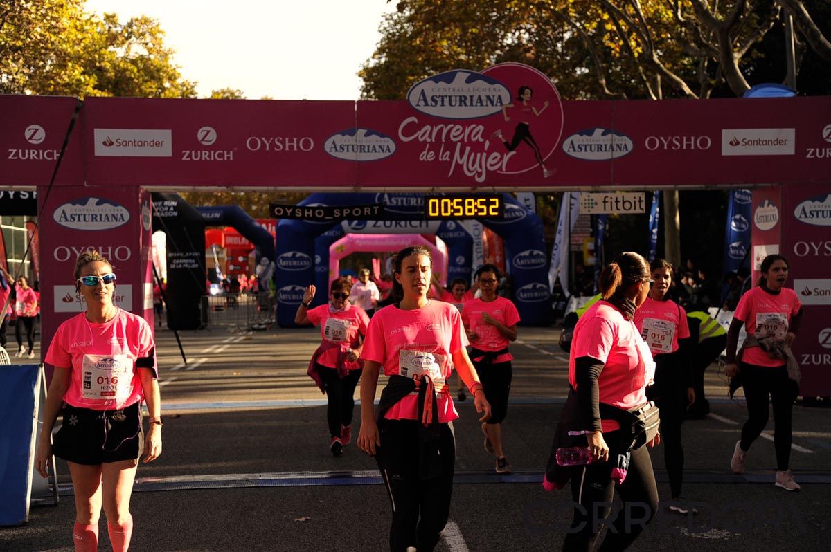 Llegada de la Carrera de la Mujer de Barcelona (ARCO DERECHO 21)