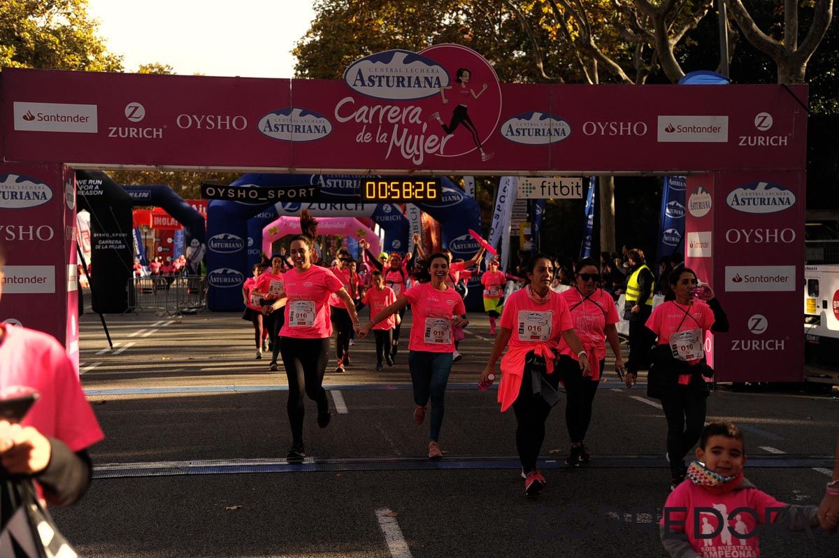 Llegada de la Carrera de la Mujer de Barcelona (ARCO DERECHO 21)