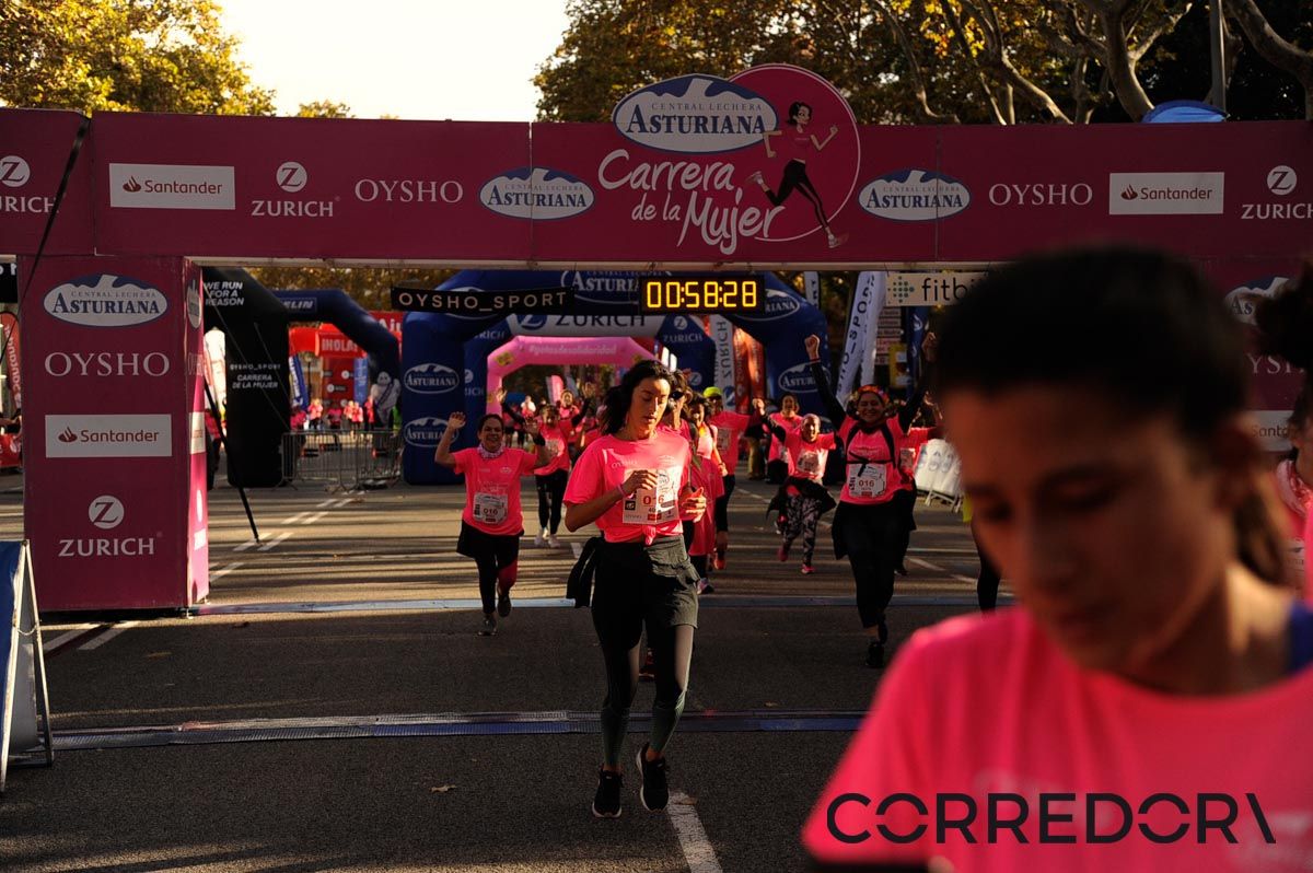 Llegada de la Carrera de la Mujer de Barcelona (ARCO DERECHO 21)
