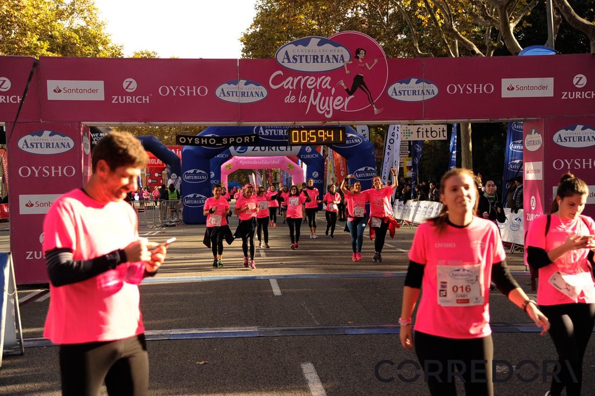 Llegada de la Carrera de la Mujer de Barcelona (ARCO DERECHO 22)