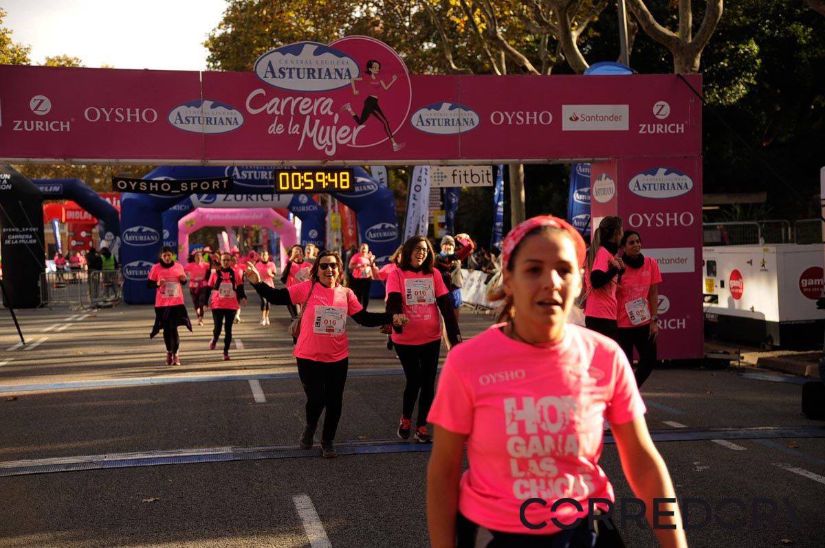Llegada de la Carrera de la Mujer de Barcelona (ARCO DERECHO 22)