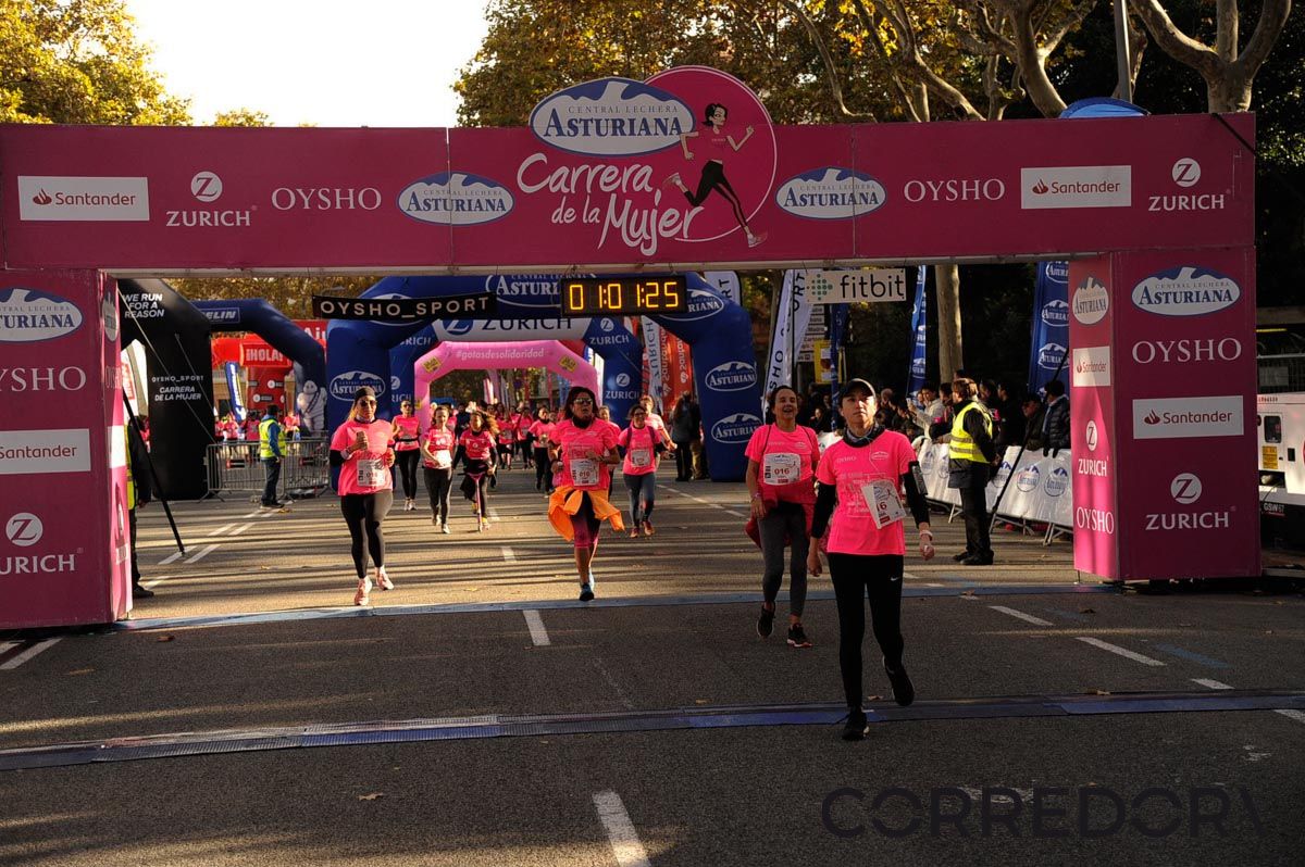Llegada de la Carrera de la Mujer de Barcelona (ARCO DERECHO 24)