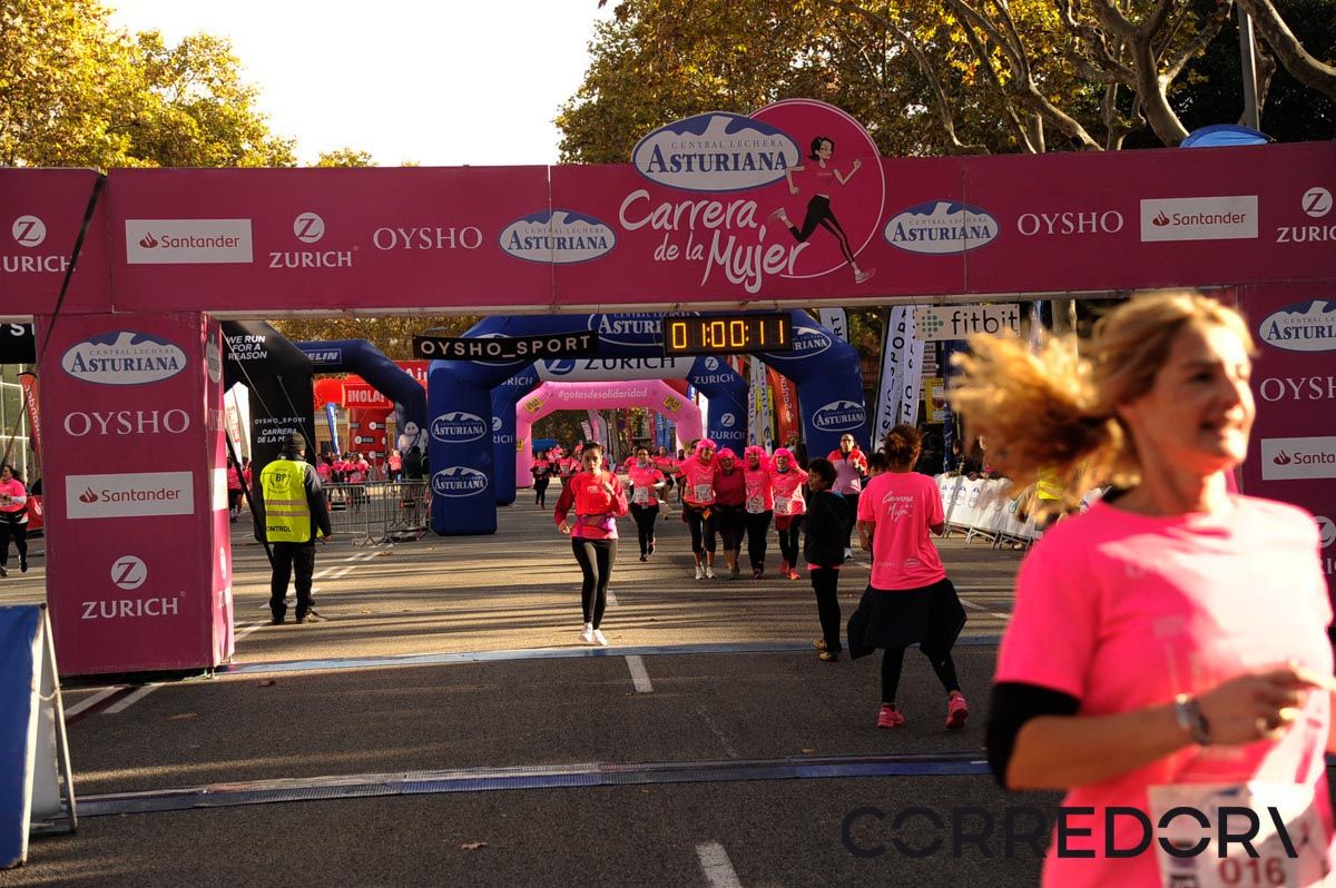 Llegada de la Carrera de la Mujer de Barcelona (ARCO DERECHO 23)