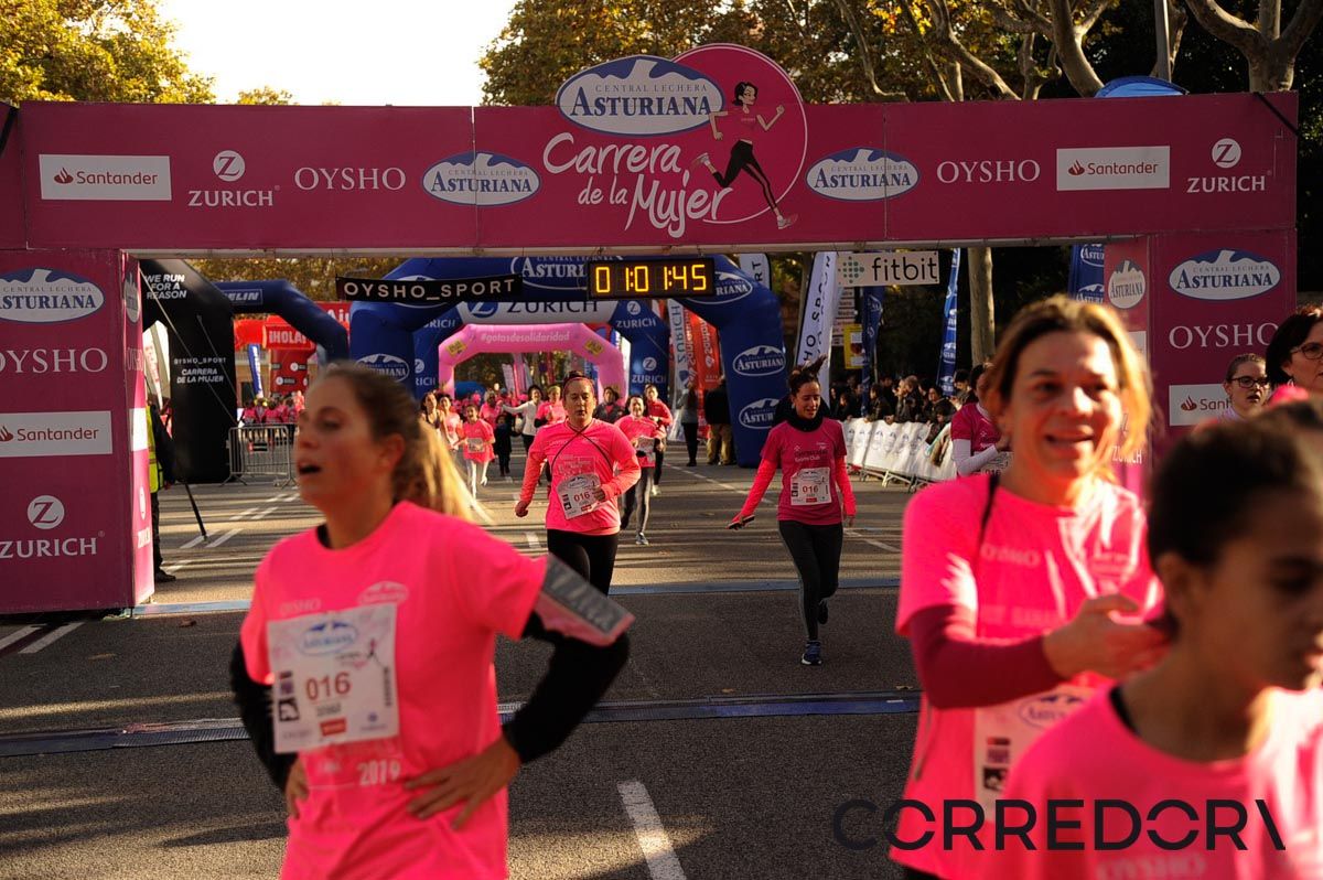 Llegada de la Carrera de la Mujer de Barcelona (ARCO DERECHO 24)