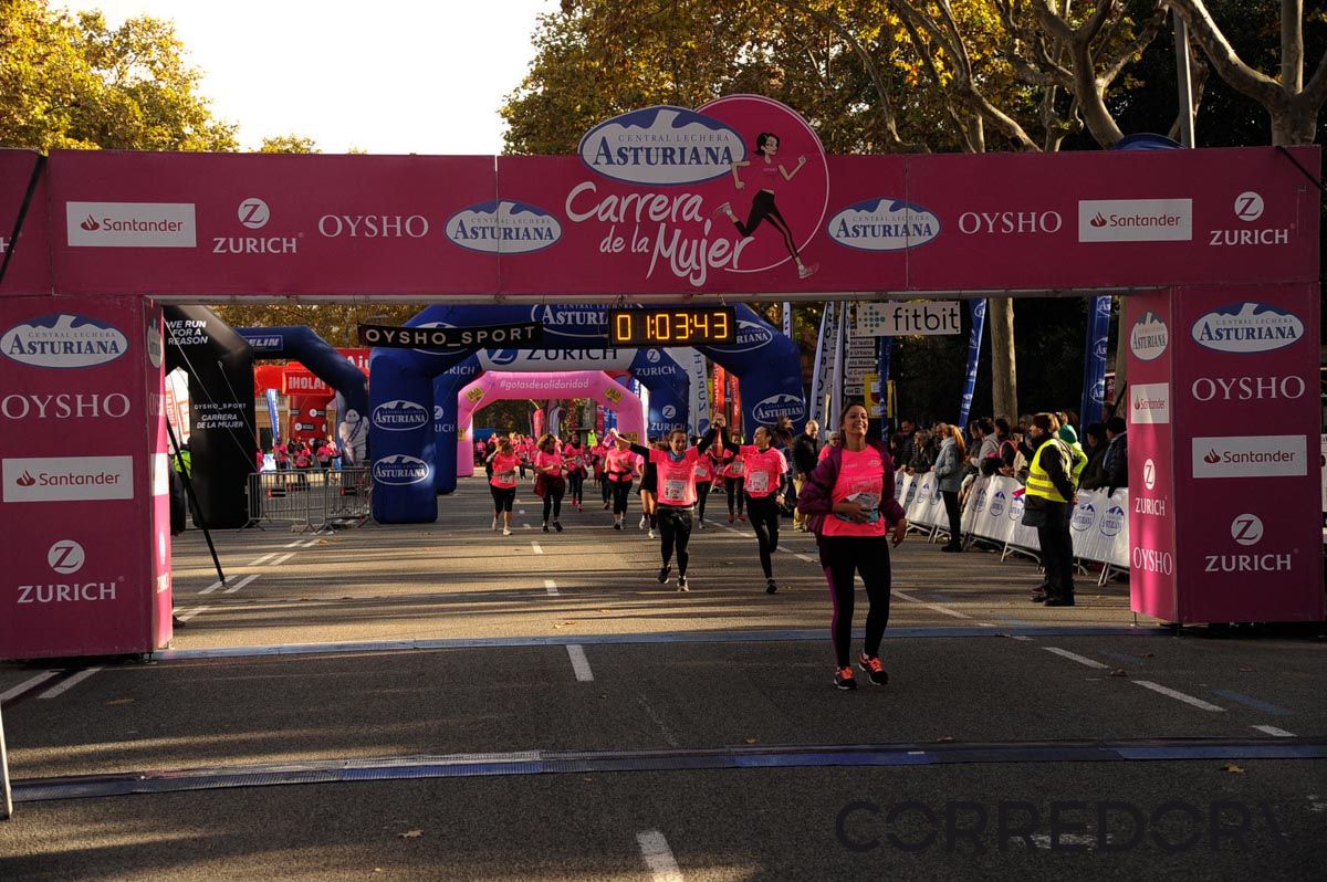 Llegada de la Carrera de la Mujer de Barcelona (ARCO DERECHO 27)