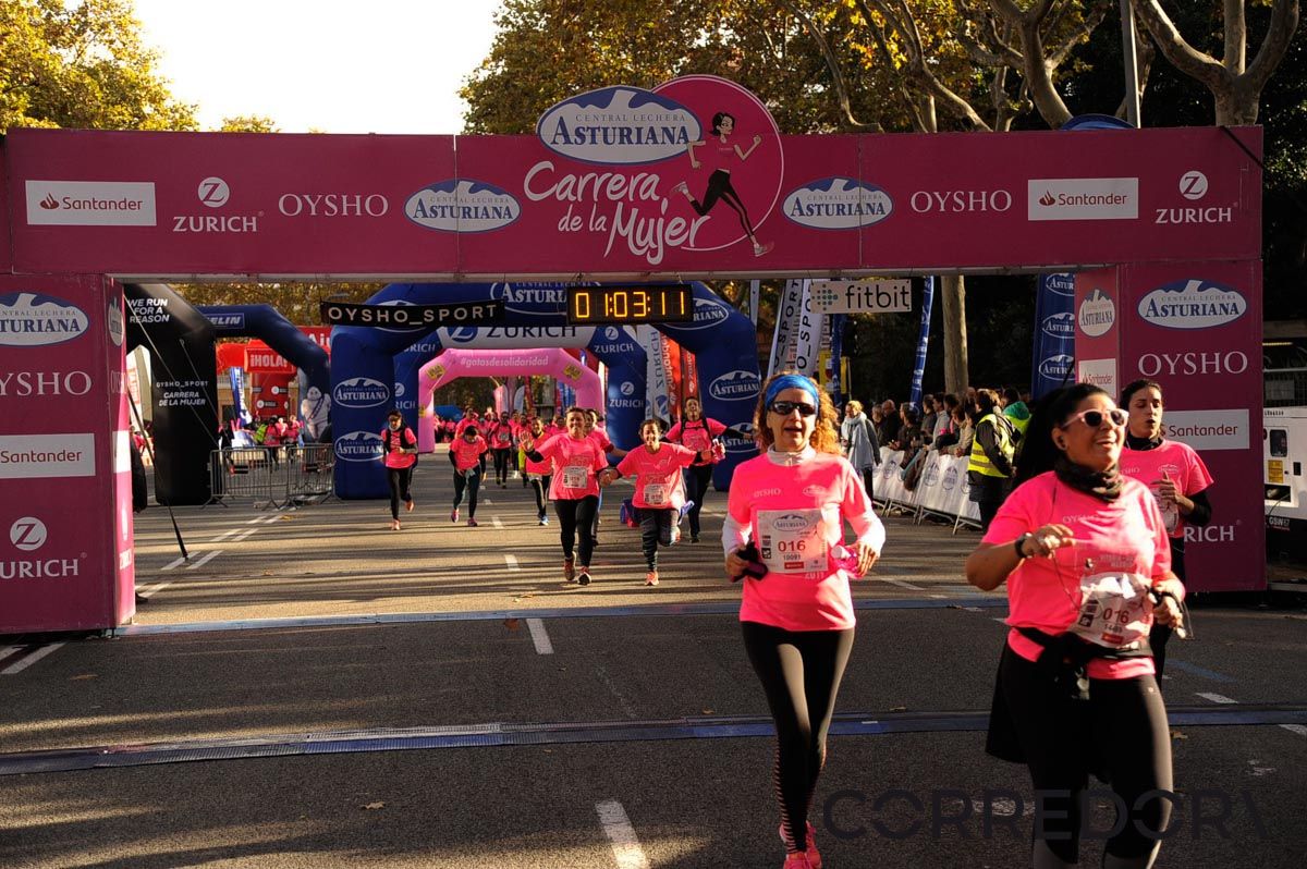Llegada de la Carrera de la Mujer de Barcelona (ARCO DERECHO 26)