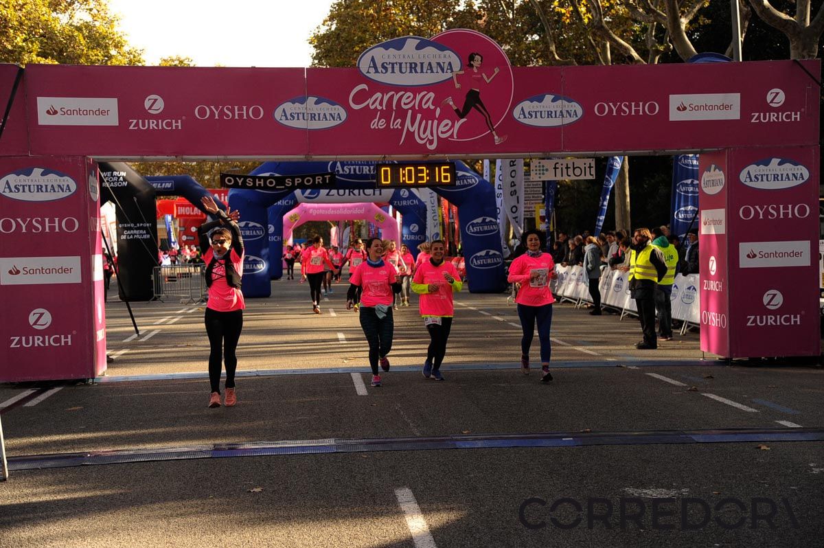 Llegada de la Carrera de la Mujer de Barcelona (ARCO DERECHO 26)