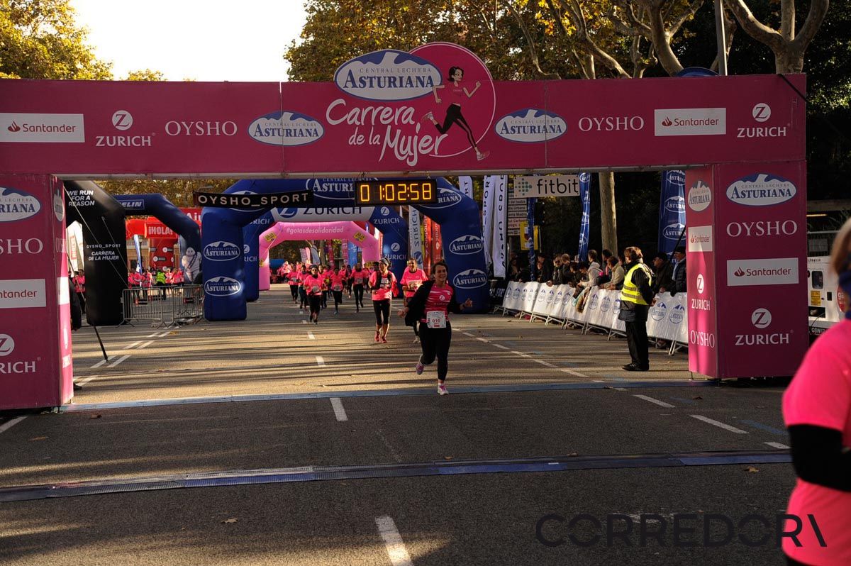 Llegada de la Carrera de la Mujer de Barcelona (ARCO DERECHO 26)