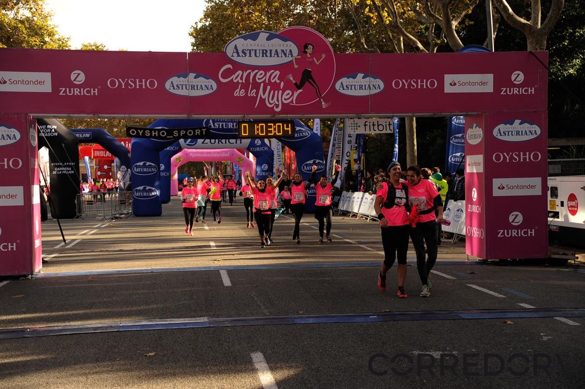 Llegada de la Carrera de la Mujer de Barcelona (ARCO DERECHO 26)