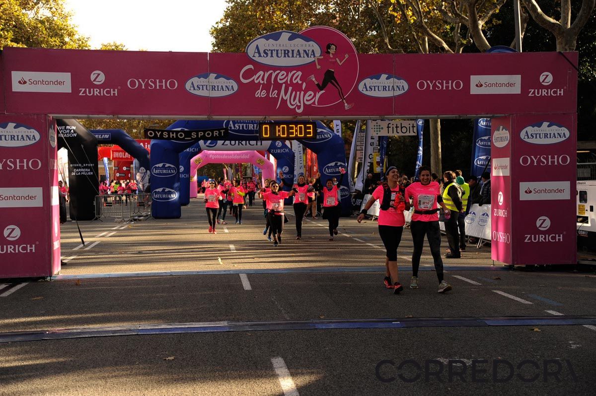 Llegada de la Carrera de la Mujer de Barcelona (ARCO DERECHO 26)