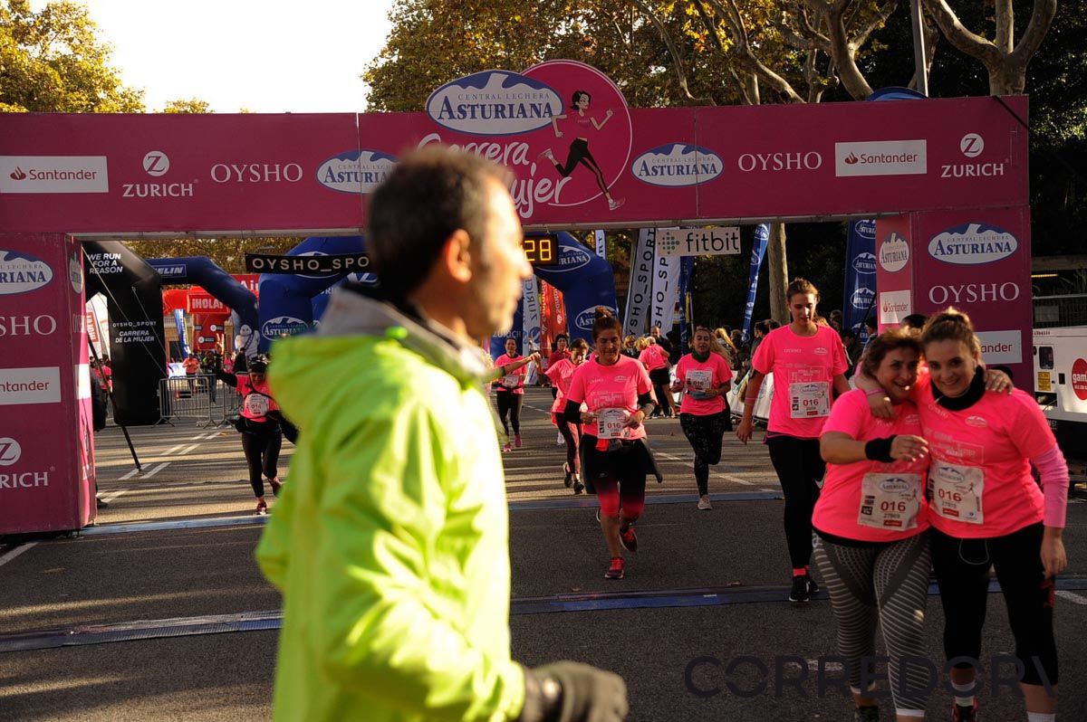 Llegada de la Carrera de la Mujer de Barcelona (ARCO DERECHO 26)