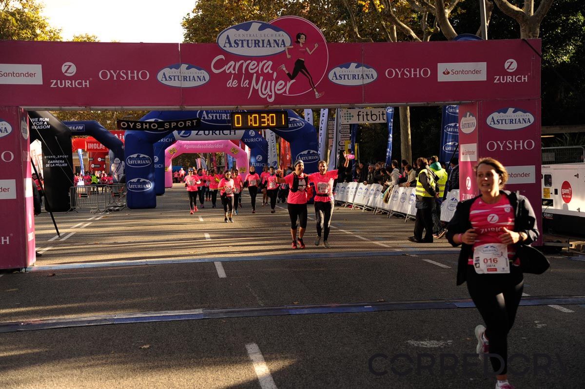 Llegada de la Carrera de la Mujer de Barcelona (ARCO DERECHO 26)