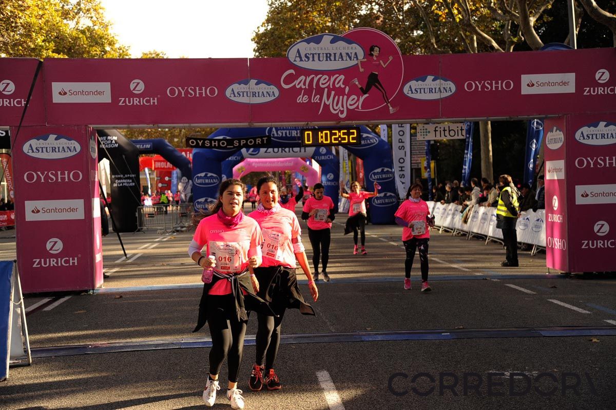 Llegada de la Carrera de la Mujer de Barcelona (ARCO DERECHO 26)