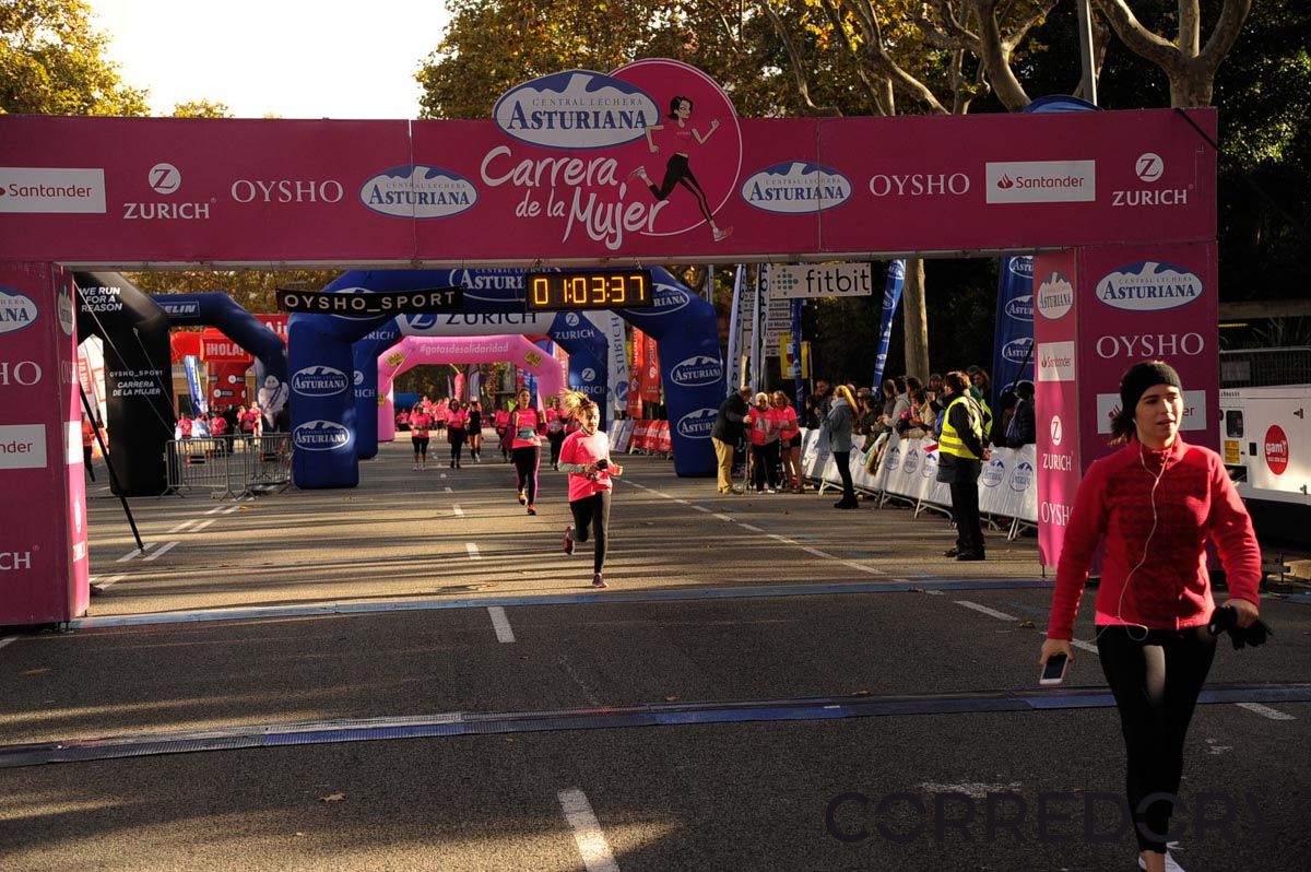 Llegada de la Carrera de la Mujer de Barcelona (ARCO DERECHO 27)