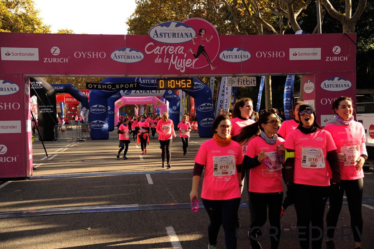 Llegada de la Carrera de la Mujer de Barcelona (ARCO DERECHO 28)