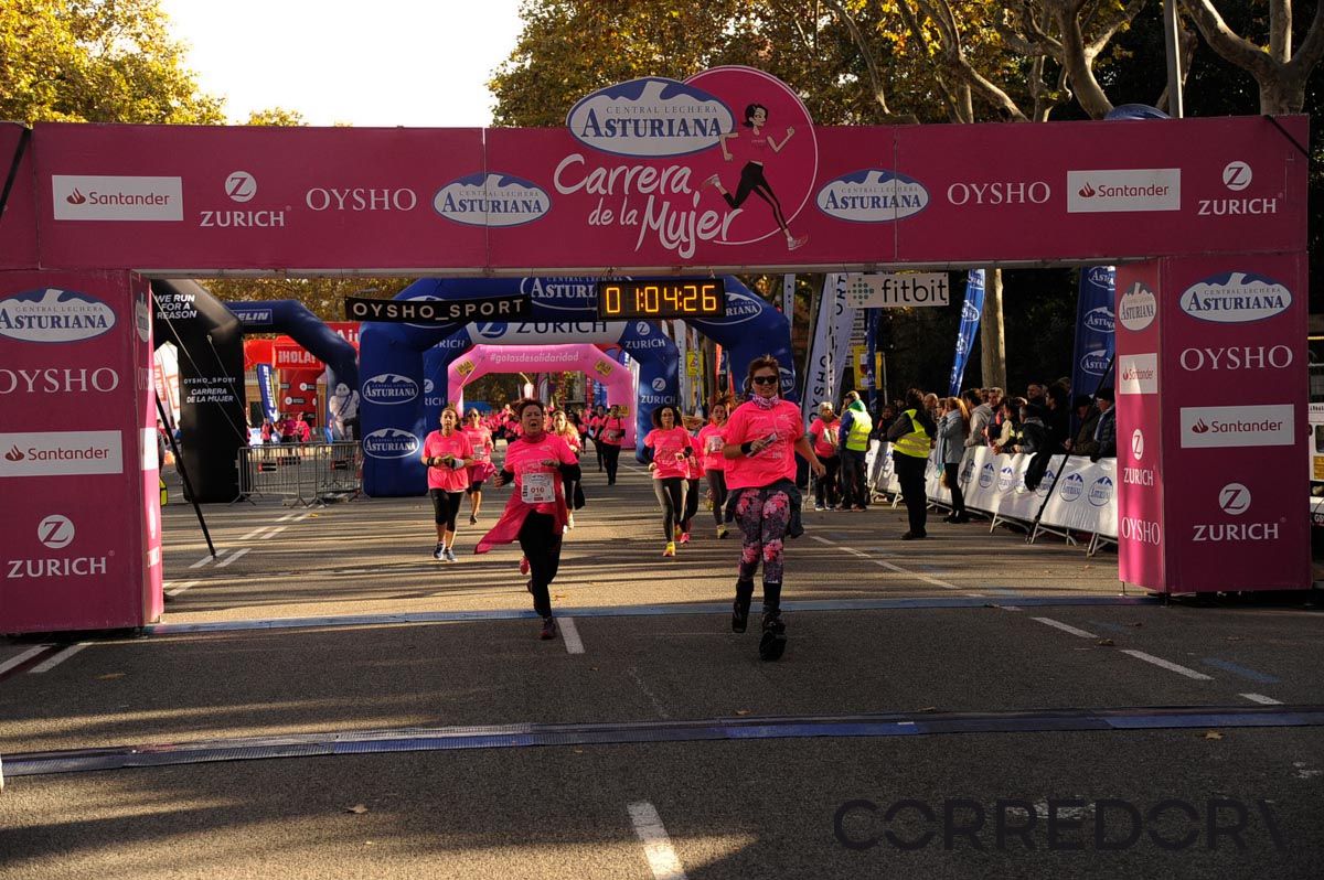 Llegada de la Carrera de la Mujer de Barcelona (ARCO DERECHO 28)