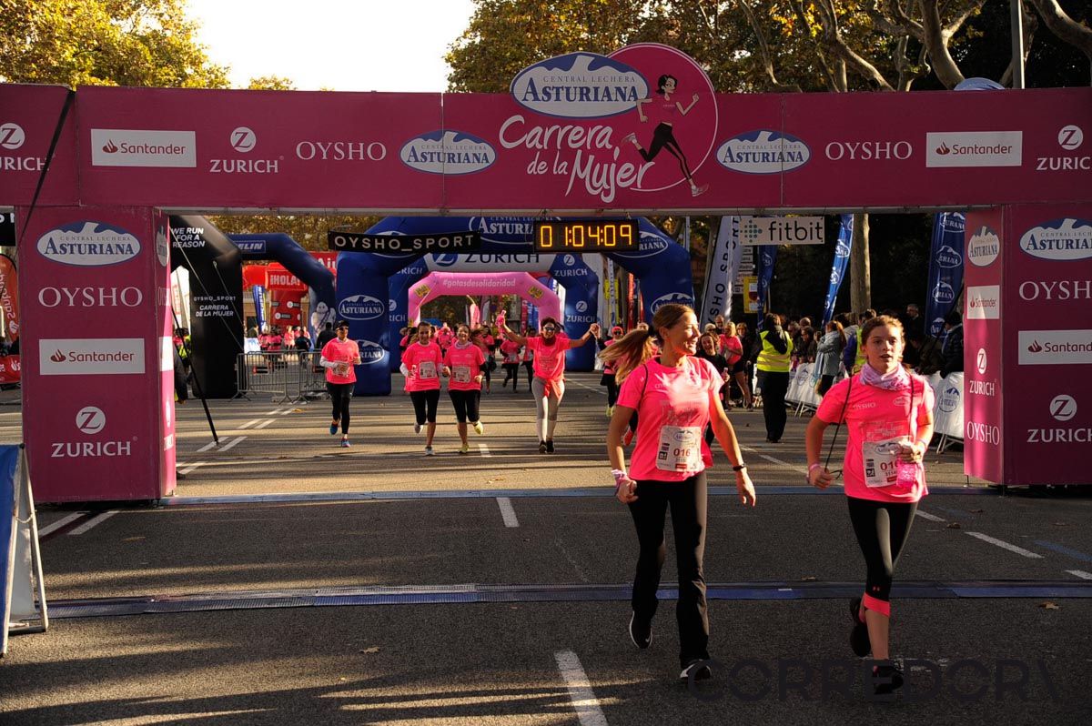 Llegada de la Carrera de la Mujer de Barcelona (ARCO DERECHO 27)