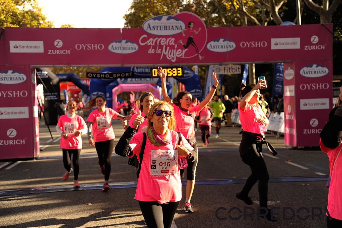 Llegada de la Carrera de la Mujer de Barcelona (ARCO DERECHO 29)