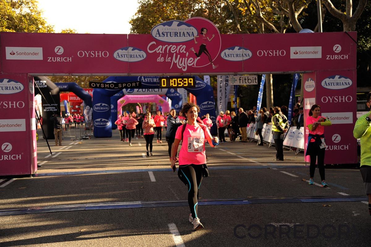 Llegada de la Carrera de la Mujer de Barcelona (ARCO DERECHO 30)