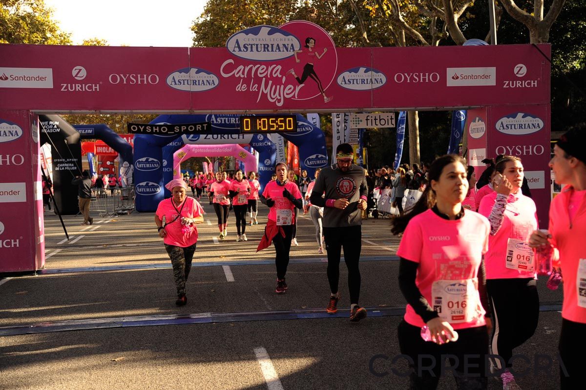 Llegada de la Carrera de la Mujer de Barcelona (ARCO DERECHO 30)