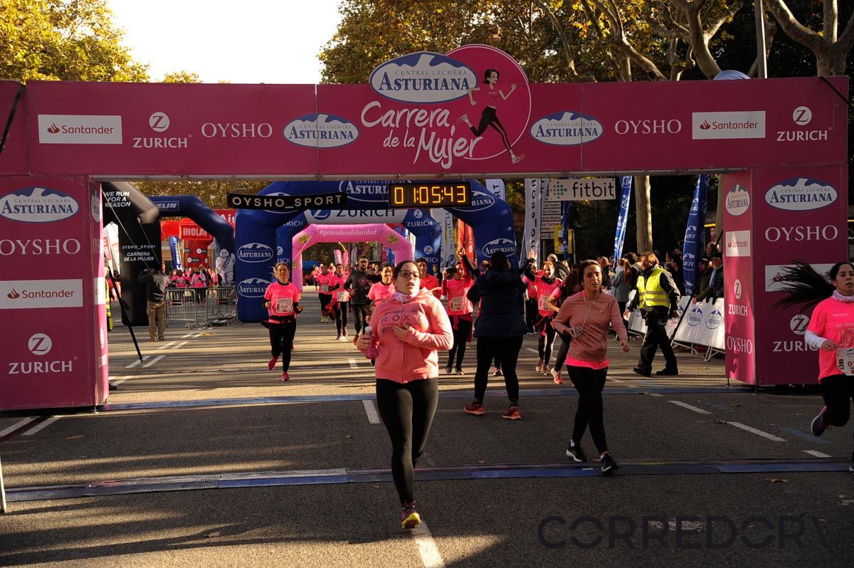Llegada de la Carrera de la Mujer de Barcelona (ARCO DERECHO 30)