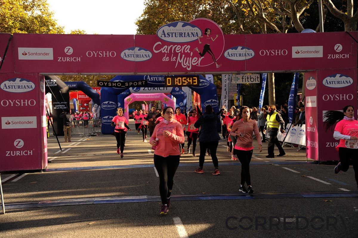 Llegada de la Carrera de la Mujer de Barcelona (ARCO DERECHO 30)