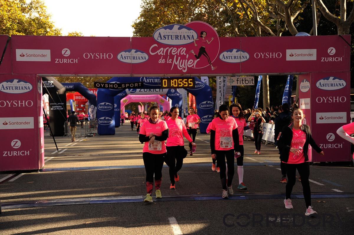 Llegada de la Carrera de la Mujer de Barcelona (ARCO DERECHO 30)