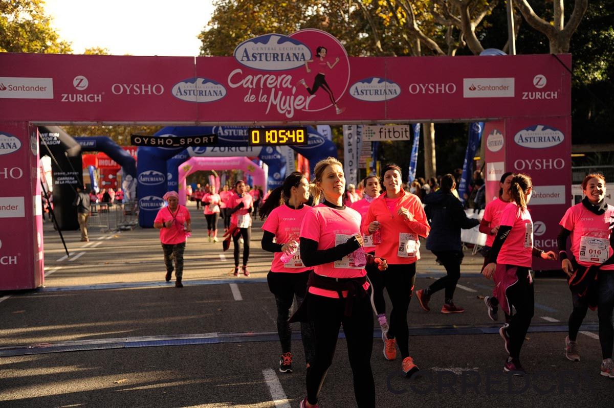 Llegada de la Carrera de la Mujer de Barcelona (ARCO DERECHO 30)