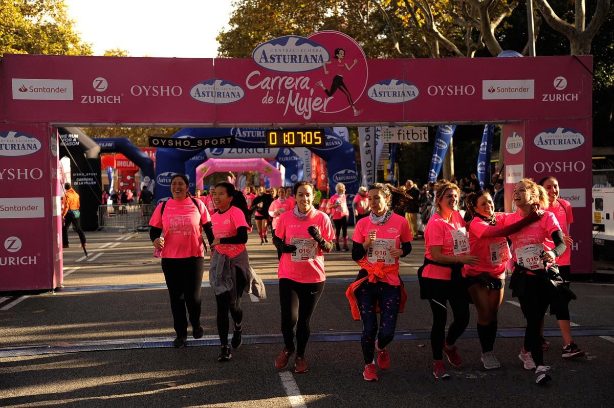 Llegada de la Carrera de la Mujer de Barcelona (ARCO DERECHO 32)