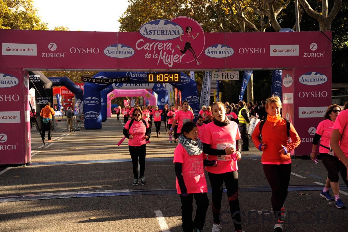 Llegada de la Carrera de la Mujer de Barcelona (ARCO DERECHO 31)