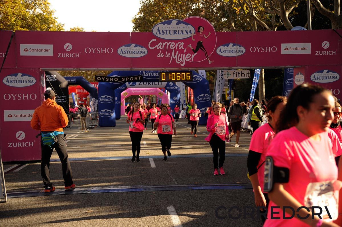 Llegada de la Carrera de la Mujer de Barcelona (ARCO DERECHO 30)