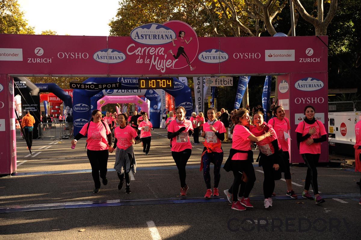 Llegada de la Carrera de la Mujer de Barcelona (ARCO DERECHO 32)