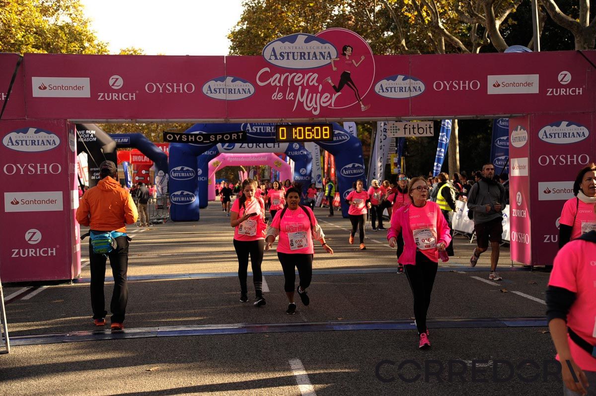 Llegada de la Carrera de la Mujer de Barcelona (ARCO DERECHO 30)