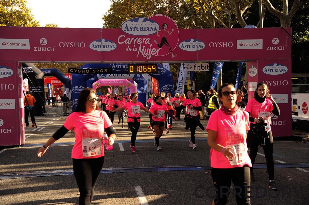 Llegada de la Carrera de la Mujer de Barcelona (ARCO DERECHO 32)