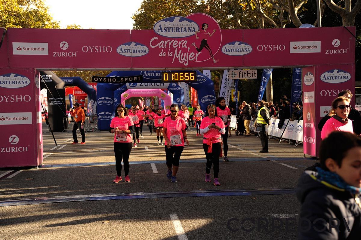 Llegada de la Carrera de la Mujer de Barcelona (ARCO DERECHO 32)