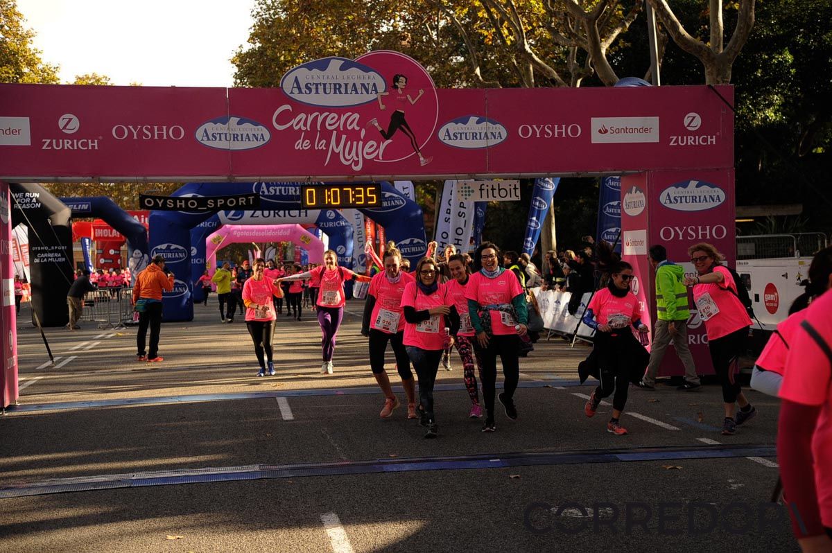 Llegada de la Carrera de la Mujer de Barcelona (ARCO DERECHO 32)