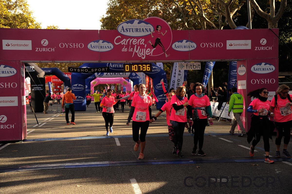 Llegada de la Carrera de la Mujer de Barcelona (ARCO DERECHO 32)