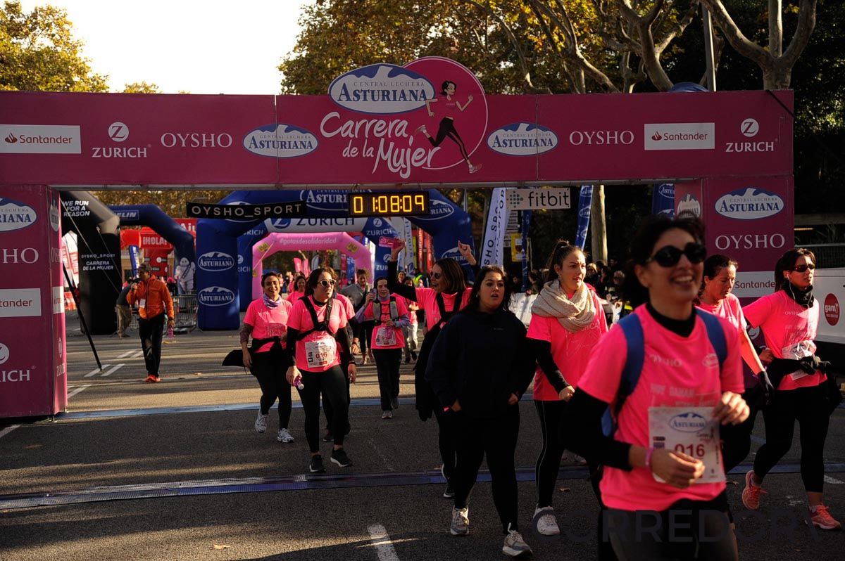 Llegada de la Carrera de la Mujer de Barcelona (ARCO DERECHO 33)