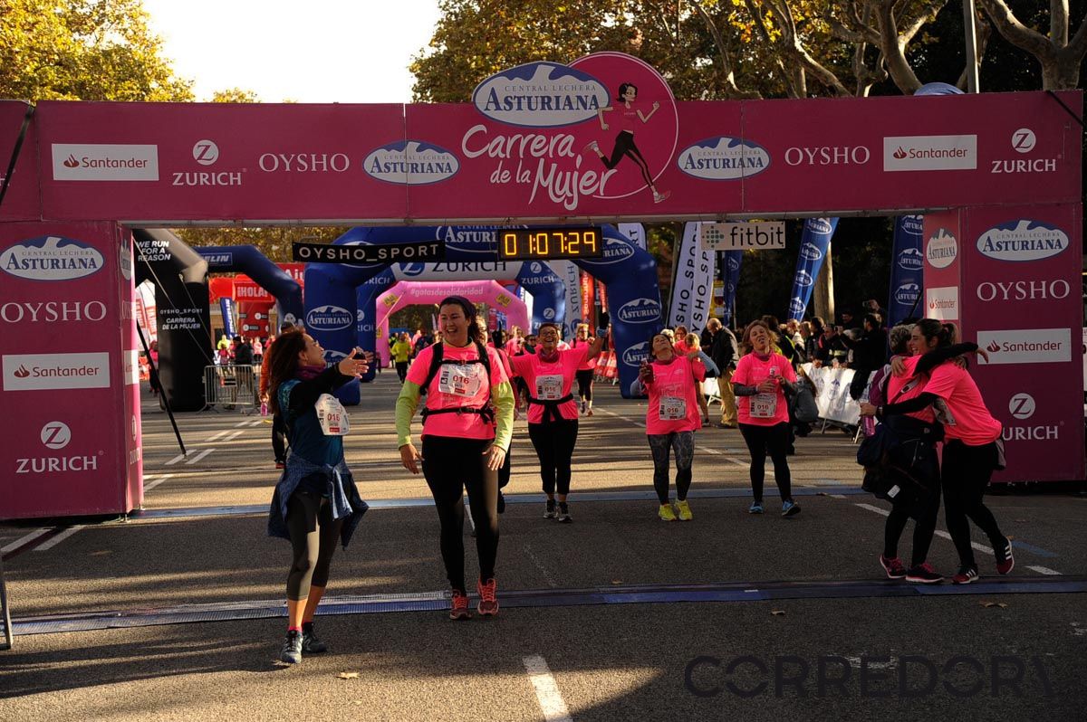 Llegada de la Carrera de la Mujer de Barcelona (ARCO DERECHO 32)