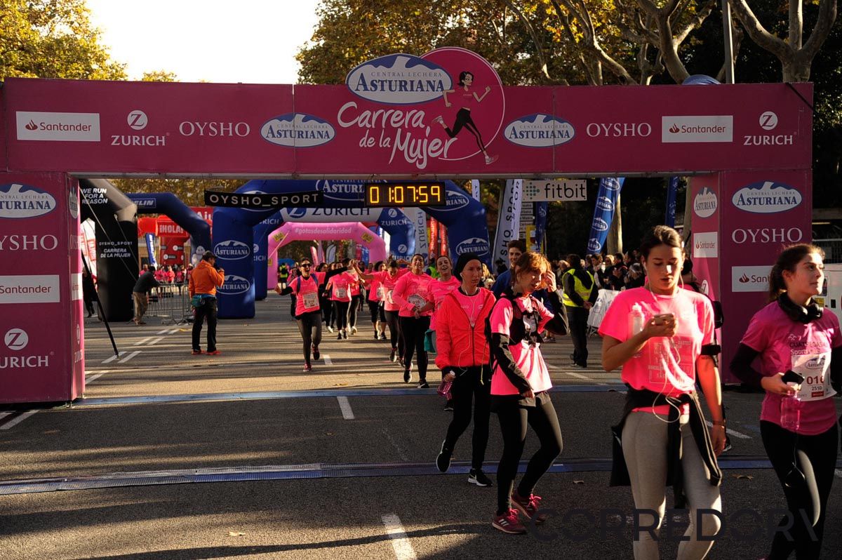 Llegada de la Carrera de la Mujer de Barcelona (ARCO DERECHO 33)