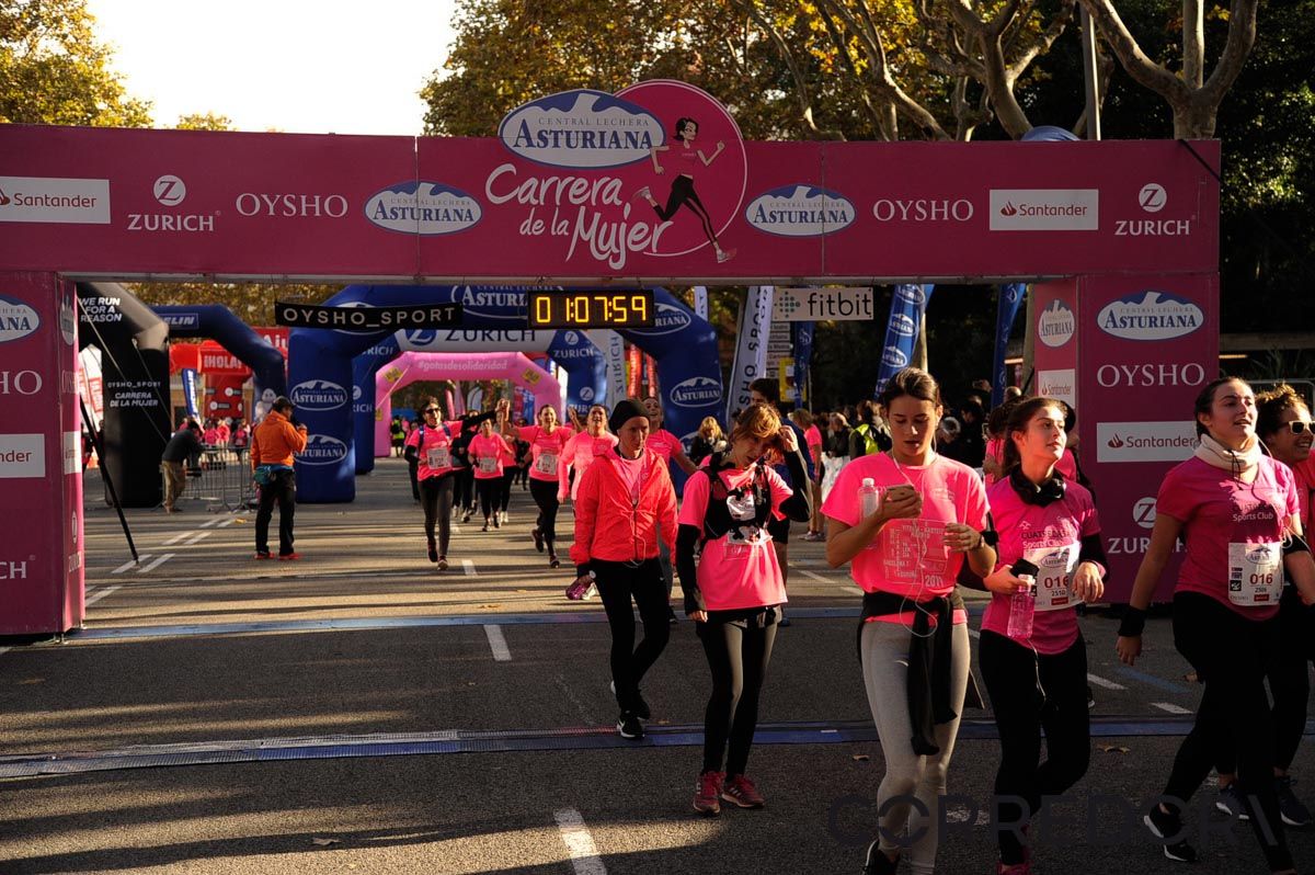Llegada de la Carrera de la Mujer de Barcelona (ARCO DERECHO 33)