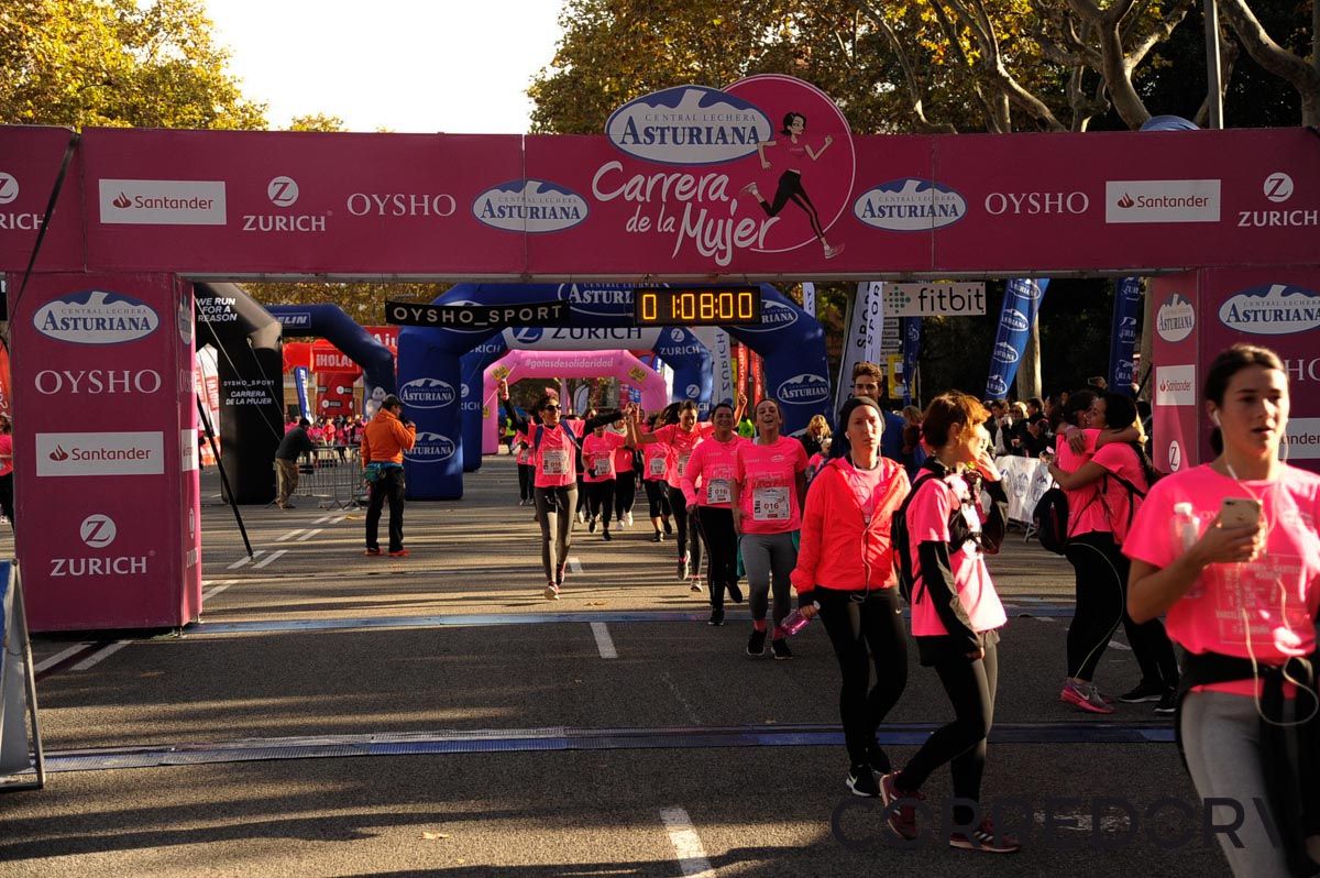 Llegada de la Carrera de la Mujer de Barcelona (ARCO DERECHO 33)