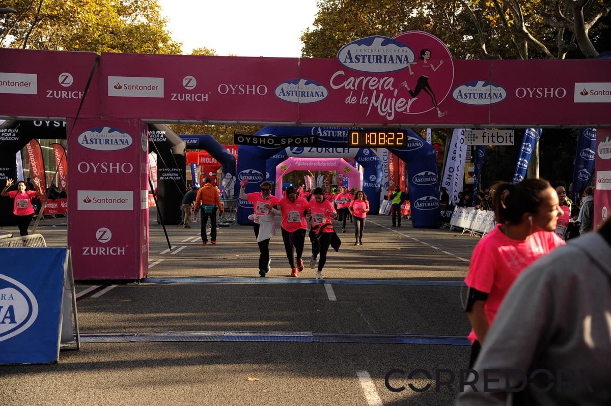 Llegada de la Carrera de la Mujer de Barcelona (ARCO DERECHO 33)