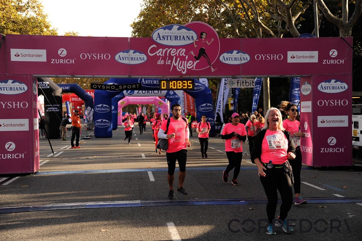 Llegada de la Carrera de la Mujer de Barcelona (ARCO DERECHO 34)