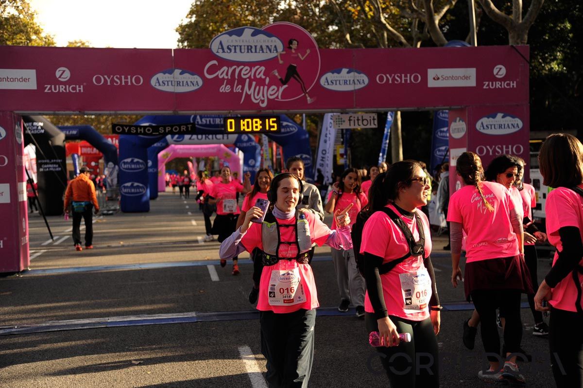 Llegada de la Carrera de la Mujer de Barcelona (ARCO DERECHO 33)
